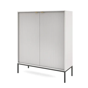 Kommode KARI K104 mit geriffelten Fronten und goldenen Griffen