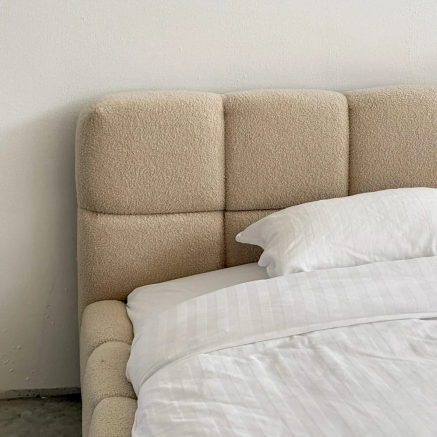 Polsterbett NUBO Medium 140x200 cm mit bettkasten