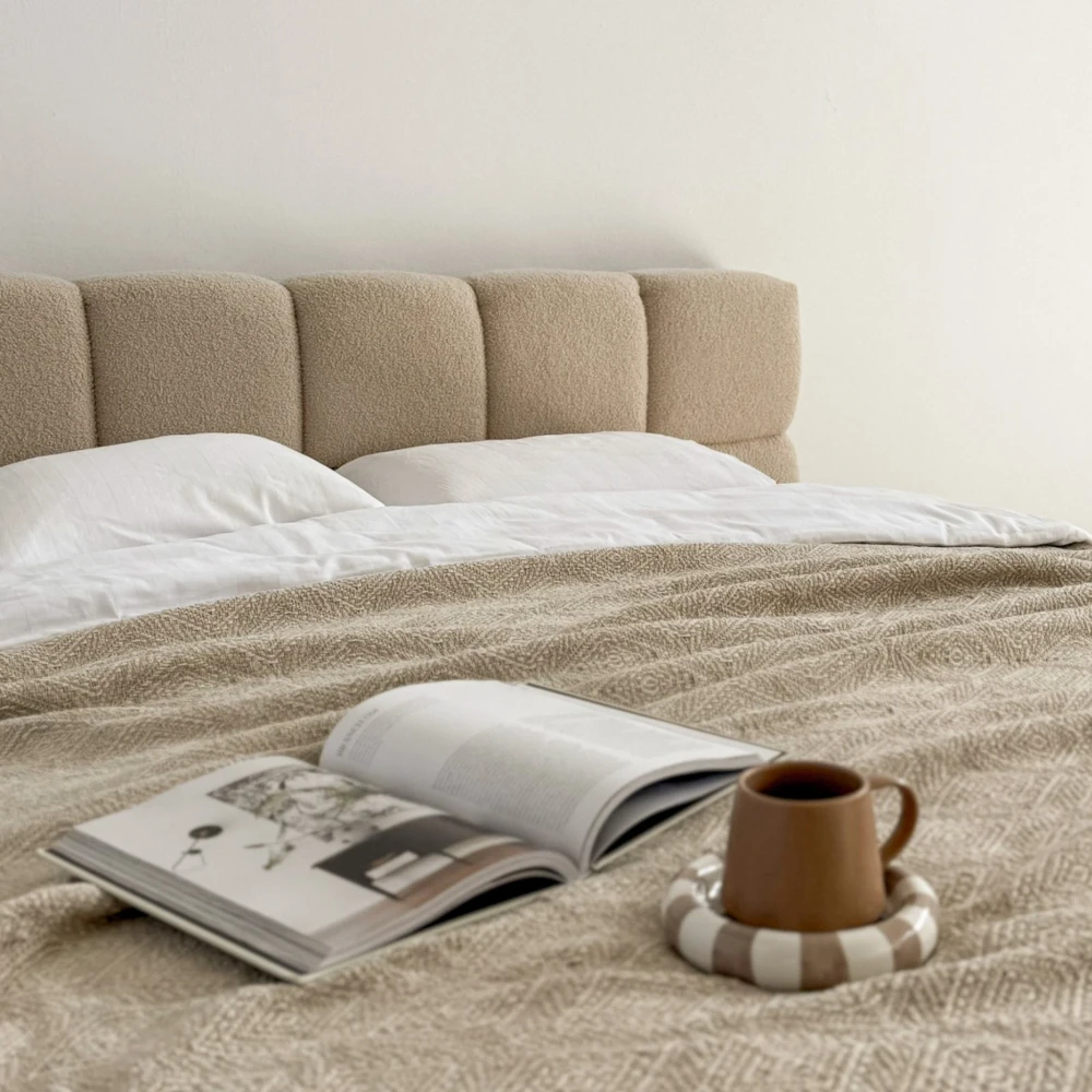 Polsterbett NUBO Medium 140x200 cm mit bettkasten