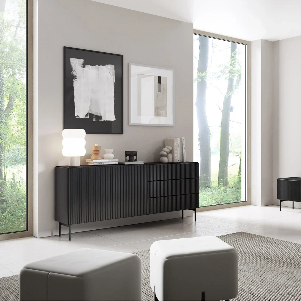 Hohe Kommode 195 cm, 4-türig mit Lamellen, modernes Design – MAVI 4D