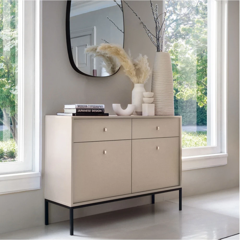 Kommode MADLA MKSZ104 – Sandbeige mit goldenen Griffen